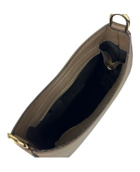 Crescent-shaped leather bag - elegance and versatility