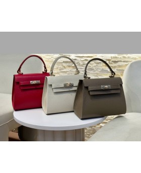 Hermès-Style Leather Bag: Italian Elegance for Any Occasion