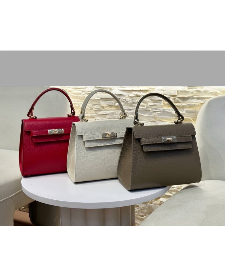 Hermès-Style Leather Bag: Italian Elegance for Any Occasion