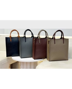 Leather Shopper Bag: Italian Elegance and Practicality