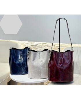 Glossy Leather Barrel Bag | Italian Style and Quality